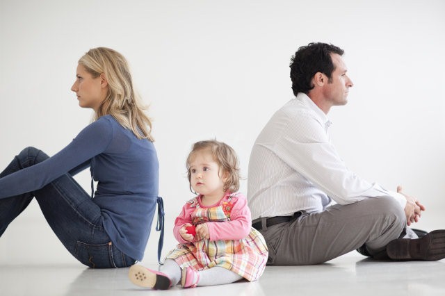 why are relationships hard after baby