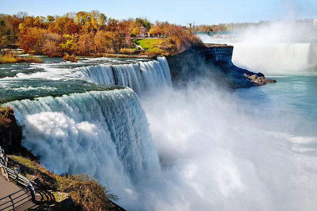 Top 10 State Landmarks In United States New Kids Center Visited By Millions Of People Each Year These Falls Are Definite State Landmarks That Will Give You The Experience